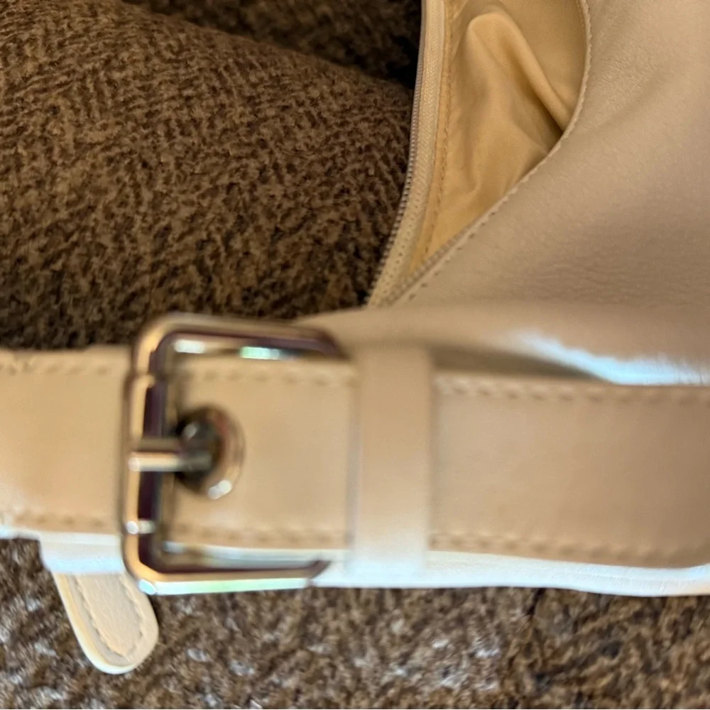 Gianni Bernini tri-color leather shoulder bag.